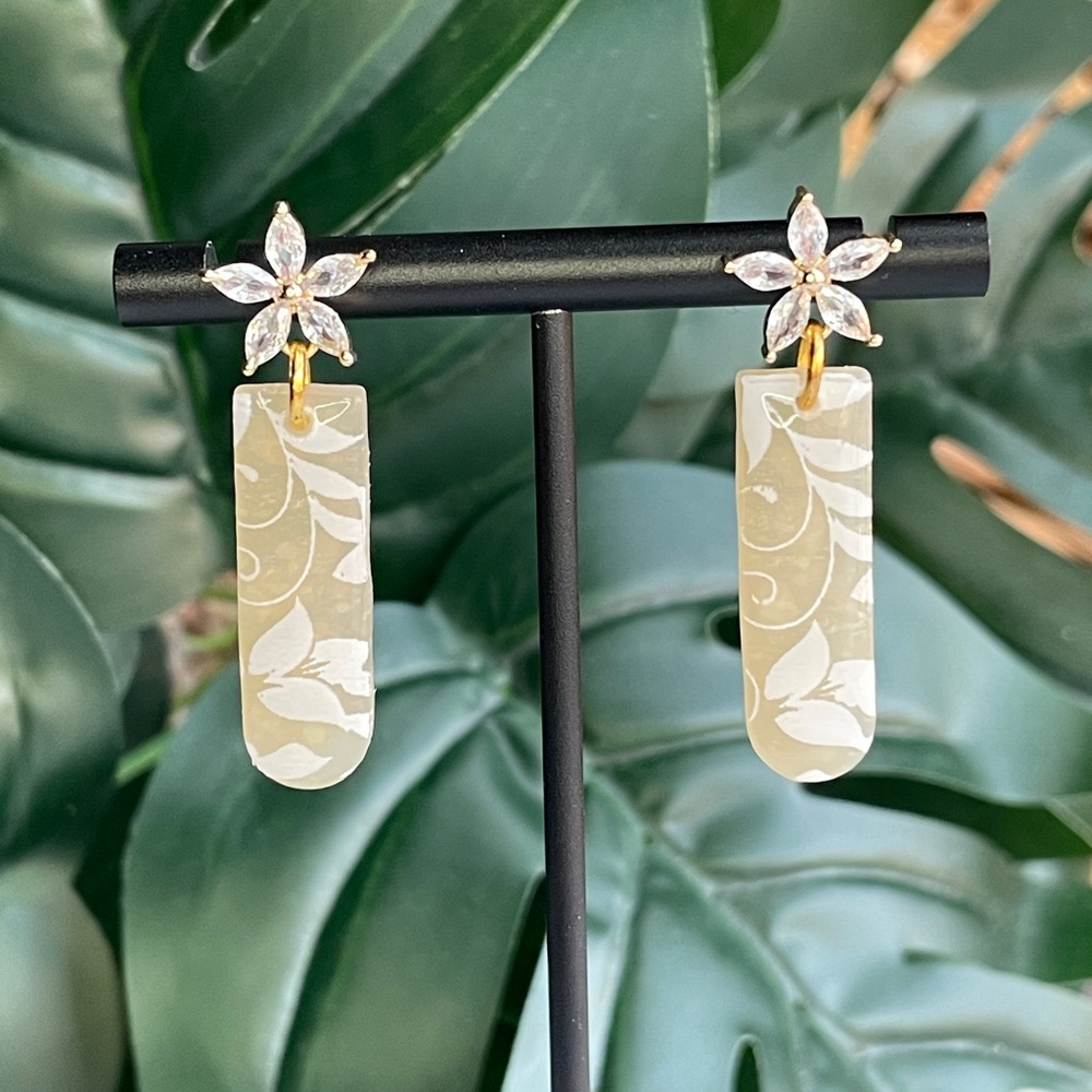 Cute Bridal Floral style dangly earrings